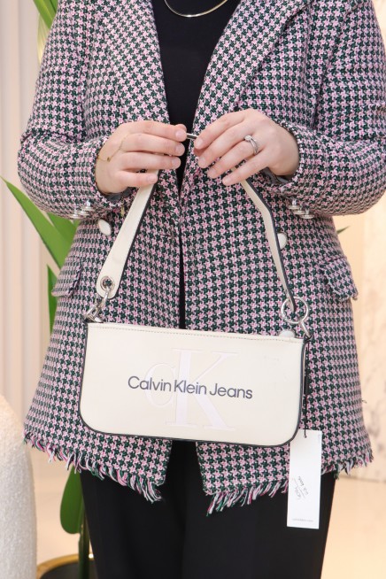 CALVİN KLENİN EL ÇANTASI 4024