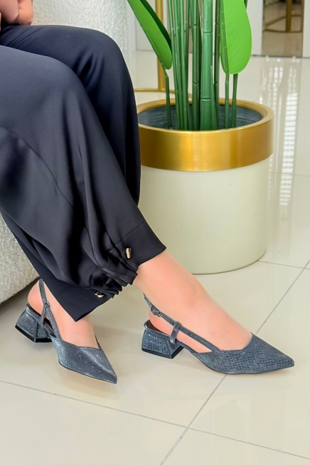 DESENLİ KISA TOPUKLU AYAKKABI PM483