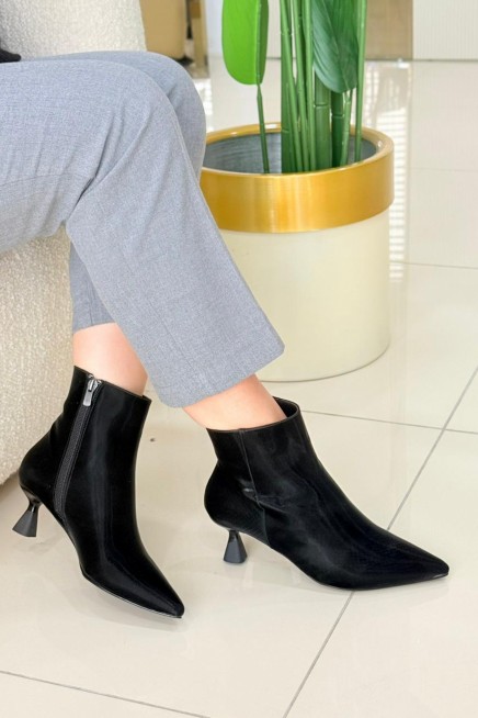 ÖN SİVRİ BAKLAVA DESEN BOT İZ202